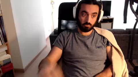 yeeaahoo online show from December 2, 11:57 am