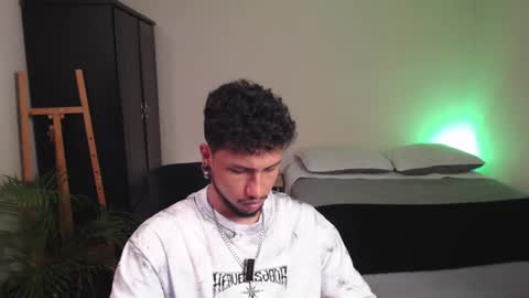 yeff online show from March 8, 2:15 am