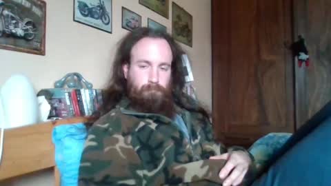 Snapshot of yeti_92 chatting on March 9, 2:10 pm yeti_92 online show from March 9, 2:10 pm