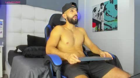 Yiyo online show from February 22, 5:20 am