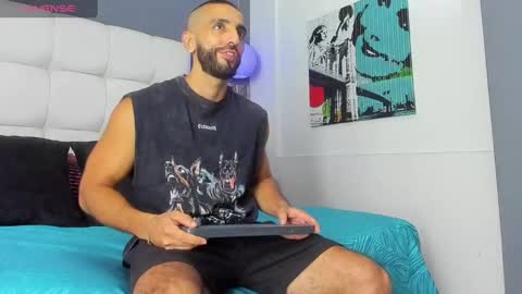 Yiyo online show from October 7, 2:15 am