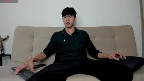 yizus_bonz online show from December 14, 1:56 am