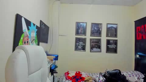 yker online show from September 30, 9:29 pm