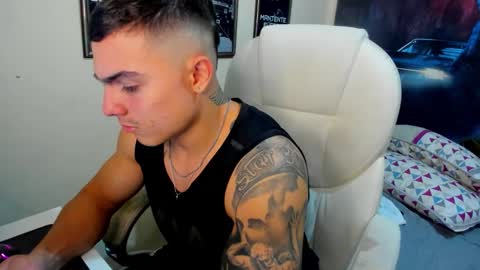 yker online show from October 18, 2:16 am