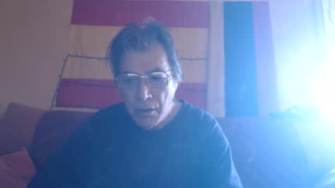 yosep online show from October 28, 11:56 am