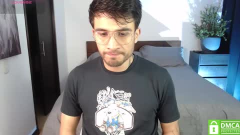 Snapshot of yoshy_man chatting on October 20, 3:21 am yoshy_man online show from October 20, 3:21 am