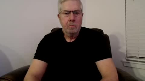 Snapshot of yougogirl_3 chatting on January 24, 4:37 am Colorado Guy Straight online show from January 24, 4:37 am