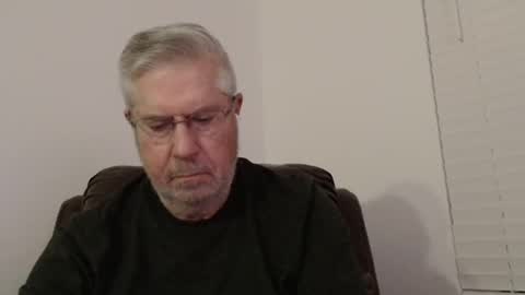 Snapshot of yougogirl_3 chatting on January 29, 4:15 am Colorado Guy Straight online show from January 29, 4:15 am