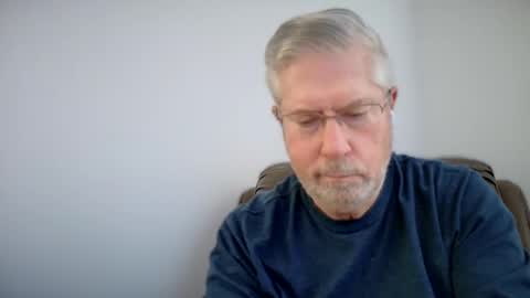 Snapshot of yougogirl_3 chatting on February 8, 8:42 pm Colorado Guy Straight online show from February 8, 8:42 pm