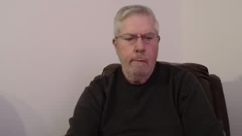 Snapshot of yougogirl_3 chatting on January 28, 2:53 am Colorado Guy Straight online show from January 28, 2:53 am
