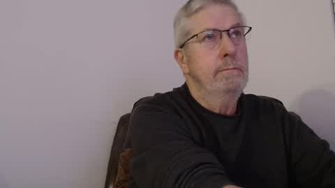 Snapshot of yougogirl_3 chatting on January 2, 12:03 pm Colorado Guy Straight online show from January 2, 12:03 pm