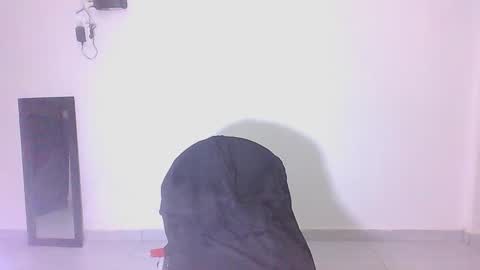 Snapshot of youn_king chatting on December 4, 4:10 am ALEX online show from December 4, 4:10 am