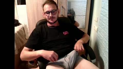 A... online show from May 28, 9:02 pm