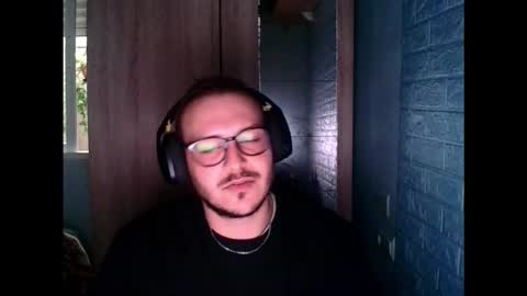 A... online show from February 4, 12:11 pm