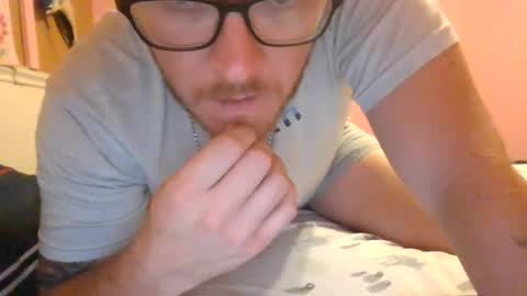youwishiwereyourbrother69 online show from June 23, 7:06 pm