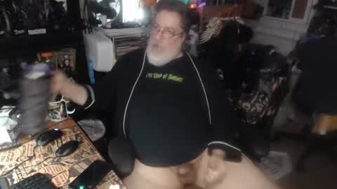 yummyflguy online show from March 17, 8:00 pm