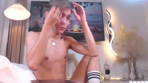 Justine online show from February 9, 7:41 pm