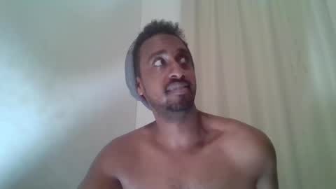 Snapshot of yungma chatting on December 15, 12:40 am yungswade online show from December 15, 12:40 am