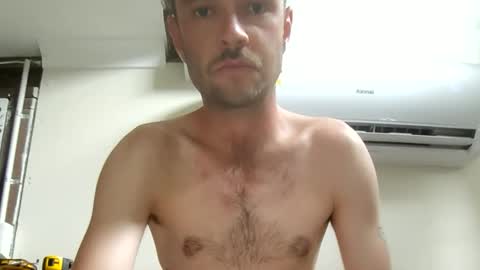 yungnhung998769 online show from February 9, 5:45 am