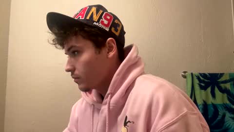 yungstudbev online show from February 2, 6:48 am