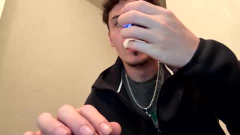 yungstudbev online show from September 13, 3:51 am