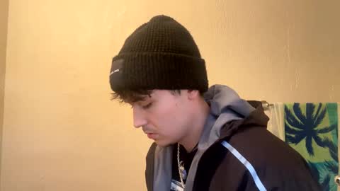 yungstudbev online show from January 20, 1:21 pm