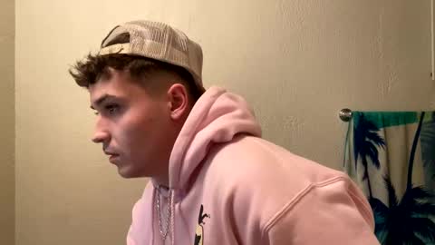 yungstudbev online show from February 18, 4:58 am