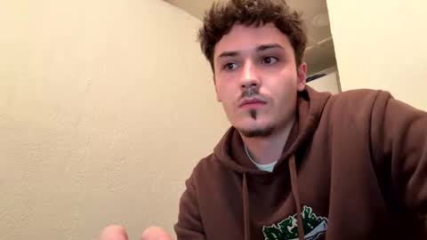 yungstudbev online show from September 27, 4:10 am