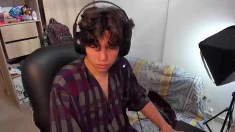 yurii_moody online show from November 6, 7:06 pm