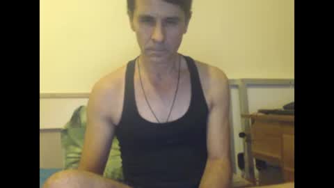 Snapshot of yvesstorm5 chatting on February 8, 4:04 pm yvesstorm5 online show from February 8, 4:04 pm