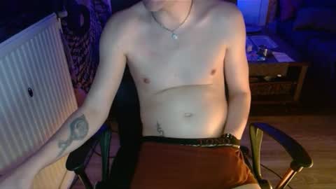   online show from November 9, 3:16 pm