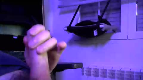 z3phyr0 online show from November 19, 9:14 pm