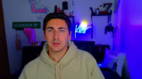 Zach Rhyder online show from June 3, 1:51 am