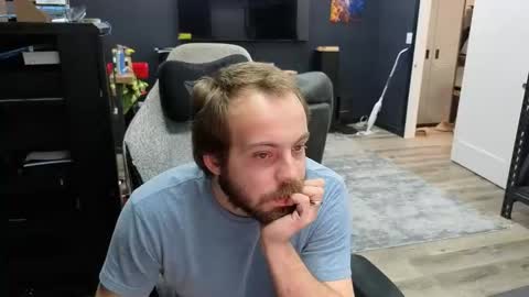 zachf420 online show from December 5, 10:39 pm