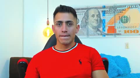 zachpri20 online show from January 6, 10:05 pm