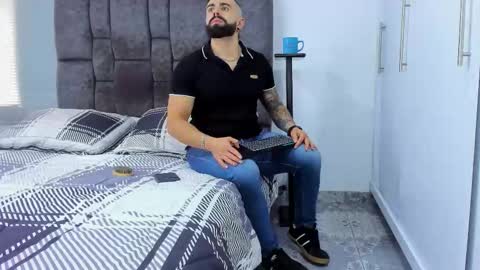 Richard online show from October 3, 8:14 pm