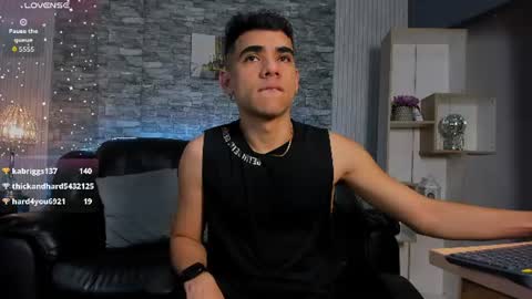 zack_joness10 online show from July 7, 4:12 am