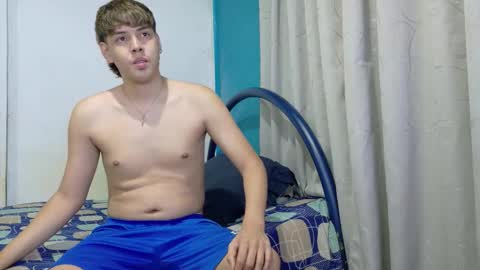 ZackMontiel07 online show from December 15, 9:06 am