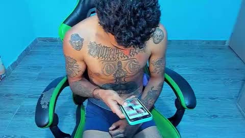 BiG Zafiro online show from February 15, 11:29 am