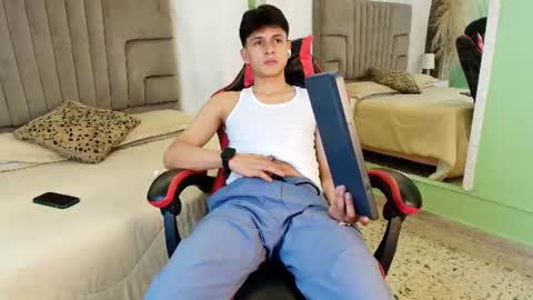 Samuel online show from July 29, 9:03 pm