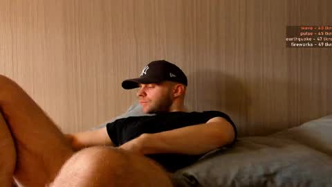 Zane online show from April 13, 8:04 am