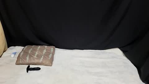 ZarfhHot online show from May 2, 7:49 pm