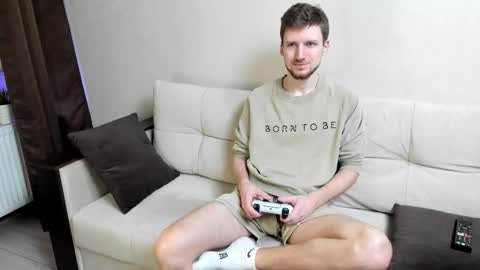 Andrew online show from October 14, 9:44 pm