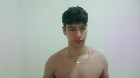 zeus_183 online show from February 14, 5:57 am