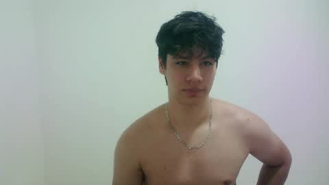 zeus_183 online show from April 2, 4:21 am