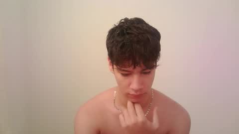 zeus_183 online show from November 9, 4:11 pm