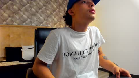 Snapshot of zeusjeff chatting on December 28, 6:50 pm zeus online show from December 28, 6:50 pm