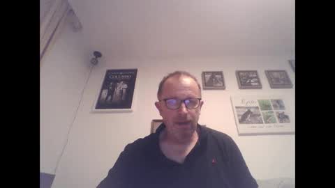 Zippi online show from October 30, 9:05 pm