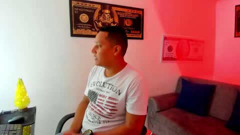 Ziro online show from December 4, 8:51 pm