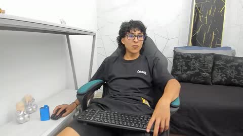     online show from October 30, 9:05 pm